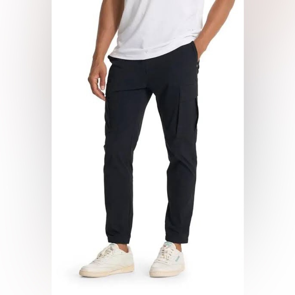 Vuori Men’s Meta Cargo Pant Size 34 Black